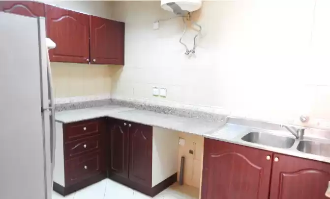 Residential Ready Property 2 Bedrooms U/F Apartment  for rent in Al Sadd , Doha #7653 - 1  image 
